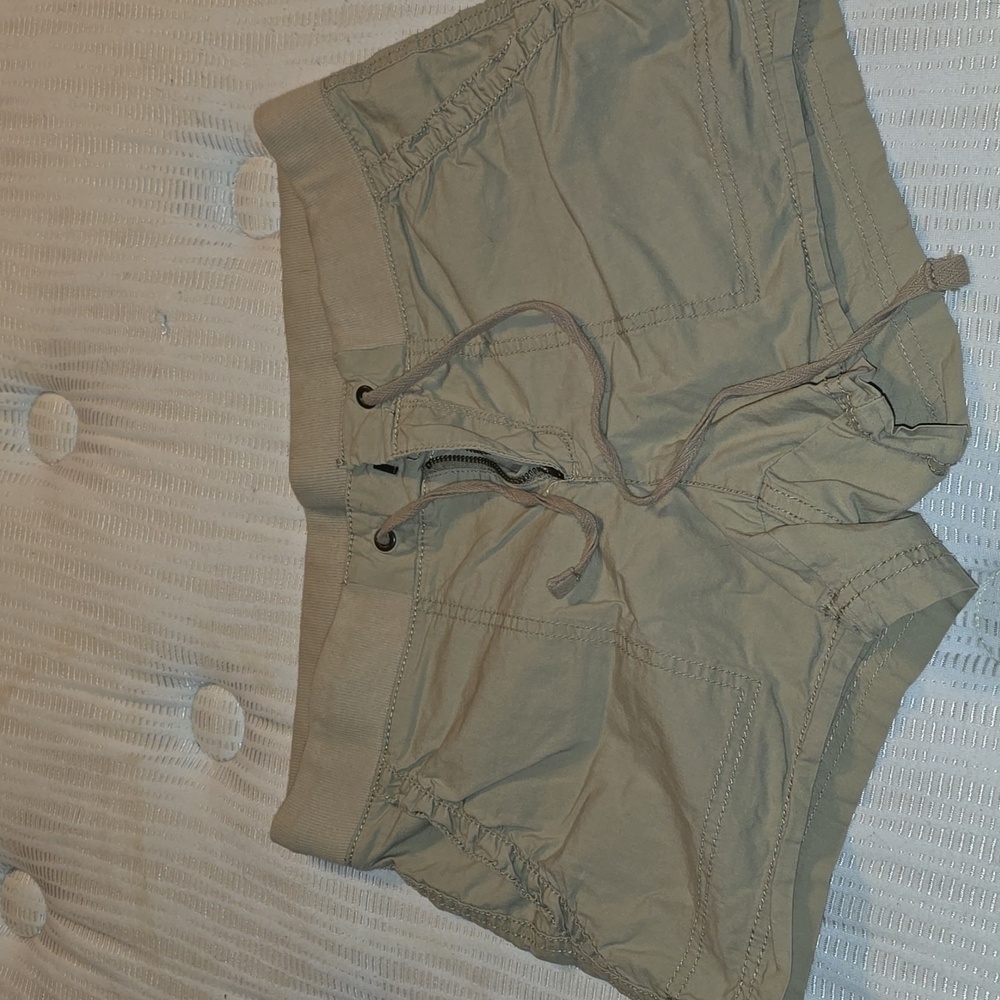 a.n.a. Women's Tan Shorts